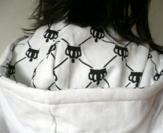 mikina Only s kapucou - L - bílá